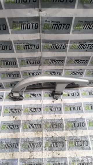 Asidera Izquierda Yamaha X-MAX 250i