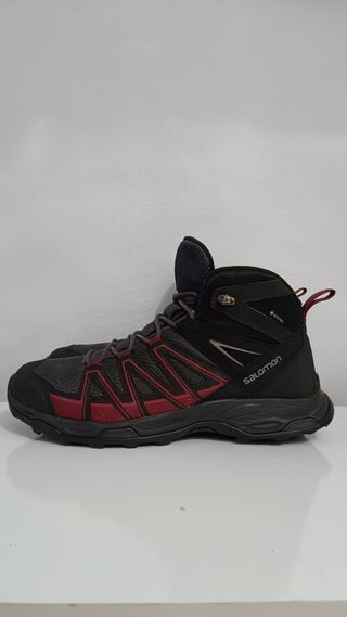 Zapatillas Salomon Gore-Tex Negras y Rojas