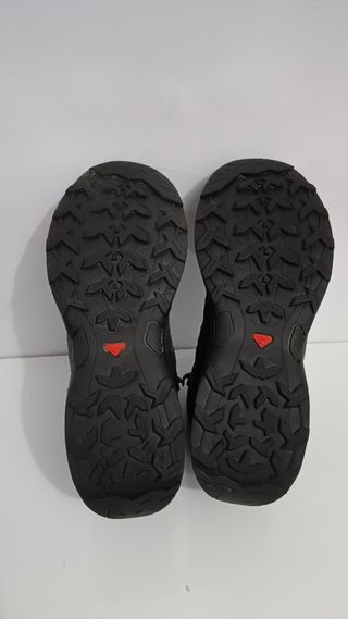 Zapatillas Salomon Gore-Tex Negras y Rojas