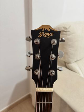 Guitarra Acústica BROMO