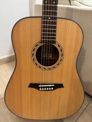 Guitarra Acústica BROMO
