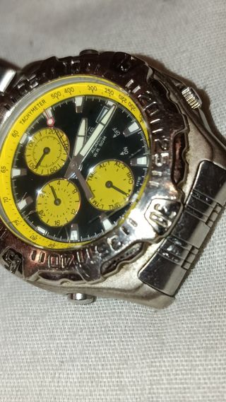 Reloj de pulsera lotus plateado