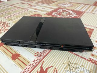 PlayStation 2 Slim Nera