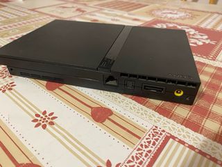PlayStation 2 Slim Nera