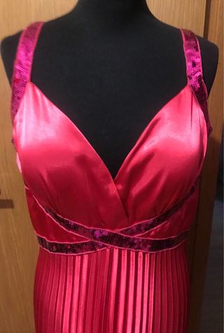 Vestido de fiesta fucsia de seda con lentejuelas