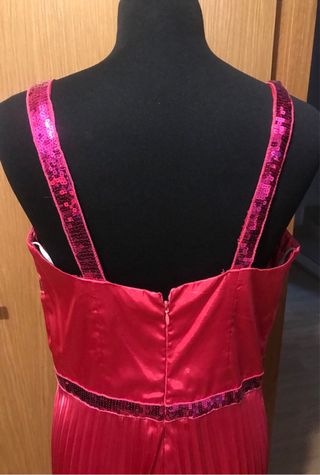 Vestido de fiesta fucsia de seda con lentejuelas