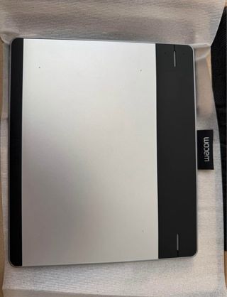Wacom Intuos Manga Tableta Gráfica