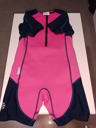 Neopreno niña rosa y azul. Aqua Sphere. Talla 10