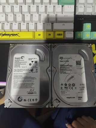 Discos duros 500 GB 
averiado ( no los reconoce el