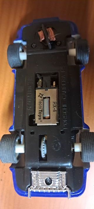 Coche Scalextric Porsche Carrera RS