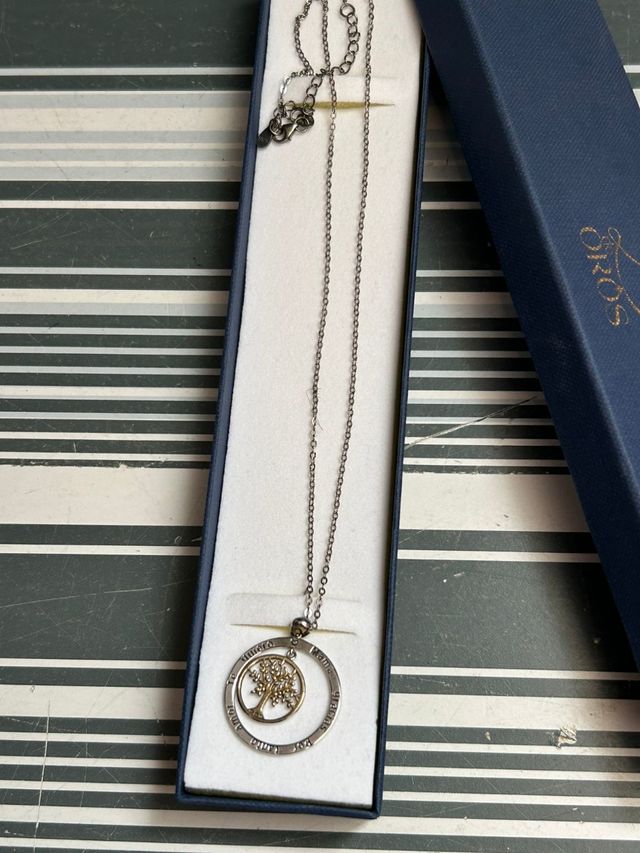 Collar con colgante "Árbol de vida. Te quiero mamá