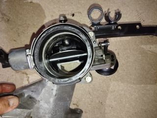 Cuerpo mariposa y válvula GR Renault Laguna