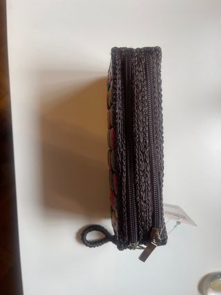 Cartera de mano tejida multicolor