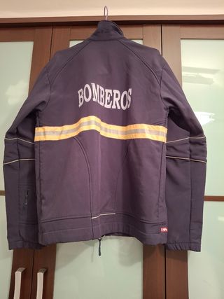 CHAQUETA DE BOMBEROS.
ACEPTO CUALQUIER OFERTA.