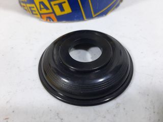 Escarapela de elevalunas plástico negro SEAT 600