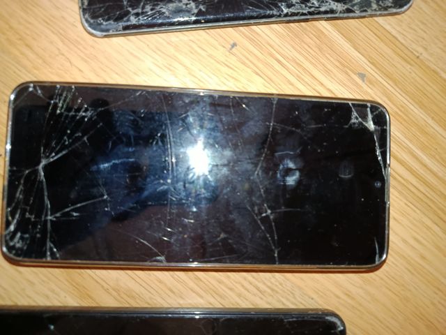 Móviles para piezas