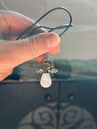 Collar con colgante Angel de cuarzo blanco