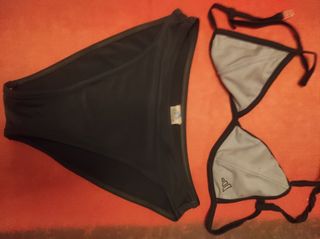 Bikini Adidas Negro y Gris