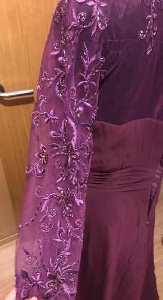 Vestido morado para bodas