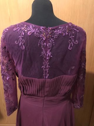 Vestido morado para bodas