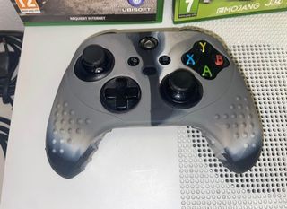 Xbox One S + 2 Juegos
