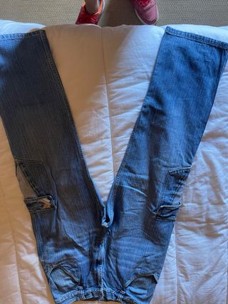 Pantalón Karl Kani Ancho 
Talla 32/32