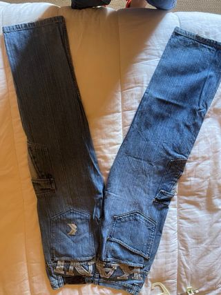Pantalón Karl Kani Ancho 
Talla 32/32