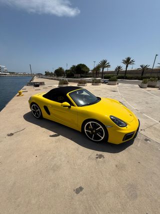 único Porsche Boxster S (981)