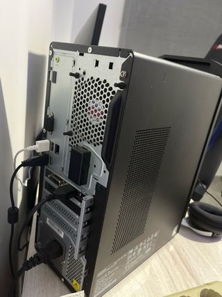 PC Gaming Lenovo Rendimiento Sólido