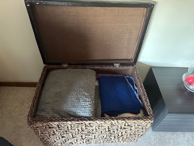 Baú de arrumação resistente e prático