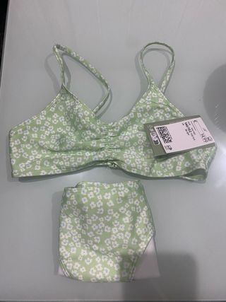 Bikini H&M verde estampado floral Talla 10/12y