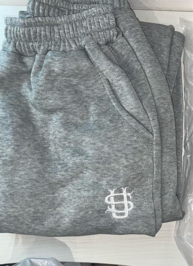 Pantaloni tuta grigi taglia M