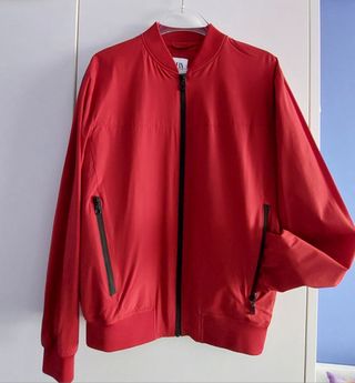 Bomber Zara Rojo Talla M