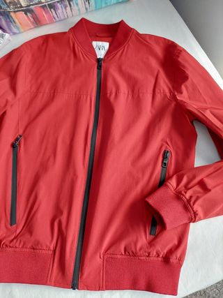 Bomber Zara Rojo Talla M