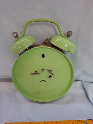 Reloj despertador vintage Helm Brand verde