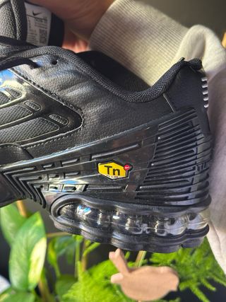 Zapatillas Nike TN,Escucho ofertas 