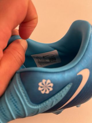 Nike Phantom II Academy