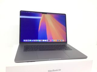 portatil apple apple macbook air m3 8-core 4.0 15 (10gpu) (2024) (a3114)