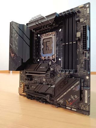 ASUS ROG STRIX B660 G GAMING WIFI Placa Base