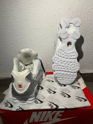 Nike shocks en blancas
