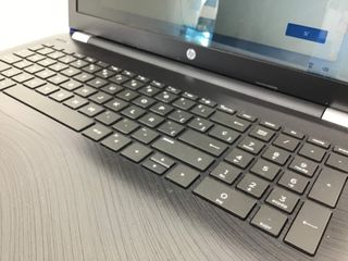 pc portatil hp 15-bs050ns