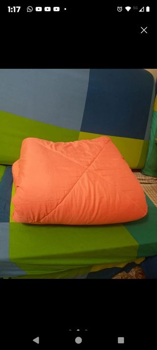 Edredón naranja de tela