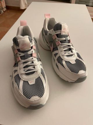 Nike V2K Run