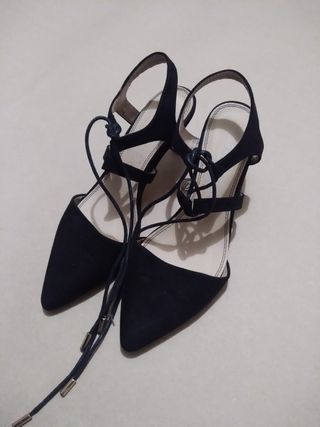 Zapatos de tacón negros para mujer