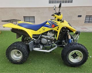 Suzuki LTZ 400