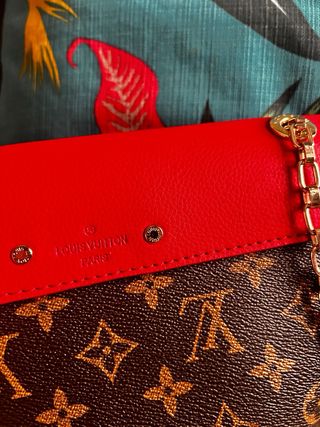 Bolso Louis Vuitton Marrón y Rojo