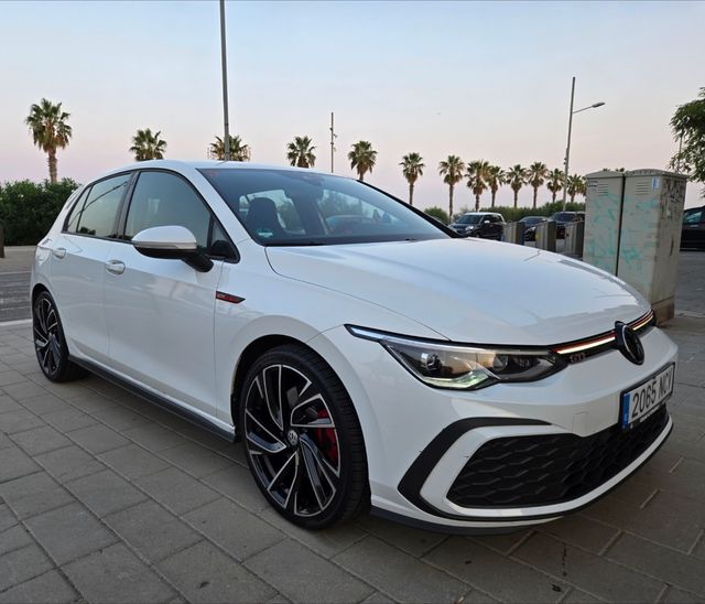 Volkswagen Golf GTI 2.0TSI 245CV 10/2023