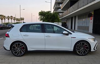 Volkswagen Golf GTI 2.0TSI 245CV 10/2023 