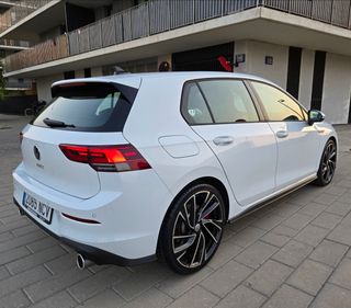 Volkswagen Golf GTI 2.0TSI 245CV 10/2023 