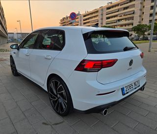 Volkswagen Golf GTI 2.0TSI 245CV 10/2023 